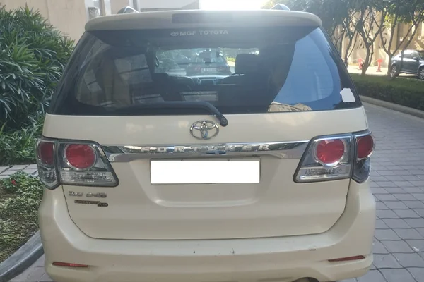 Toyota Fortuner 2015