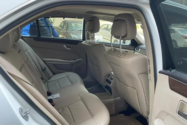 Mercedes Benz E250