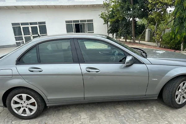 Mercedes C220
